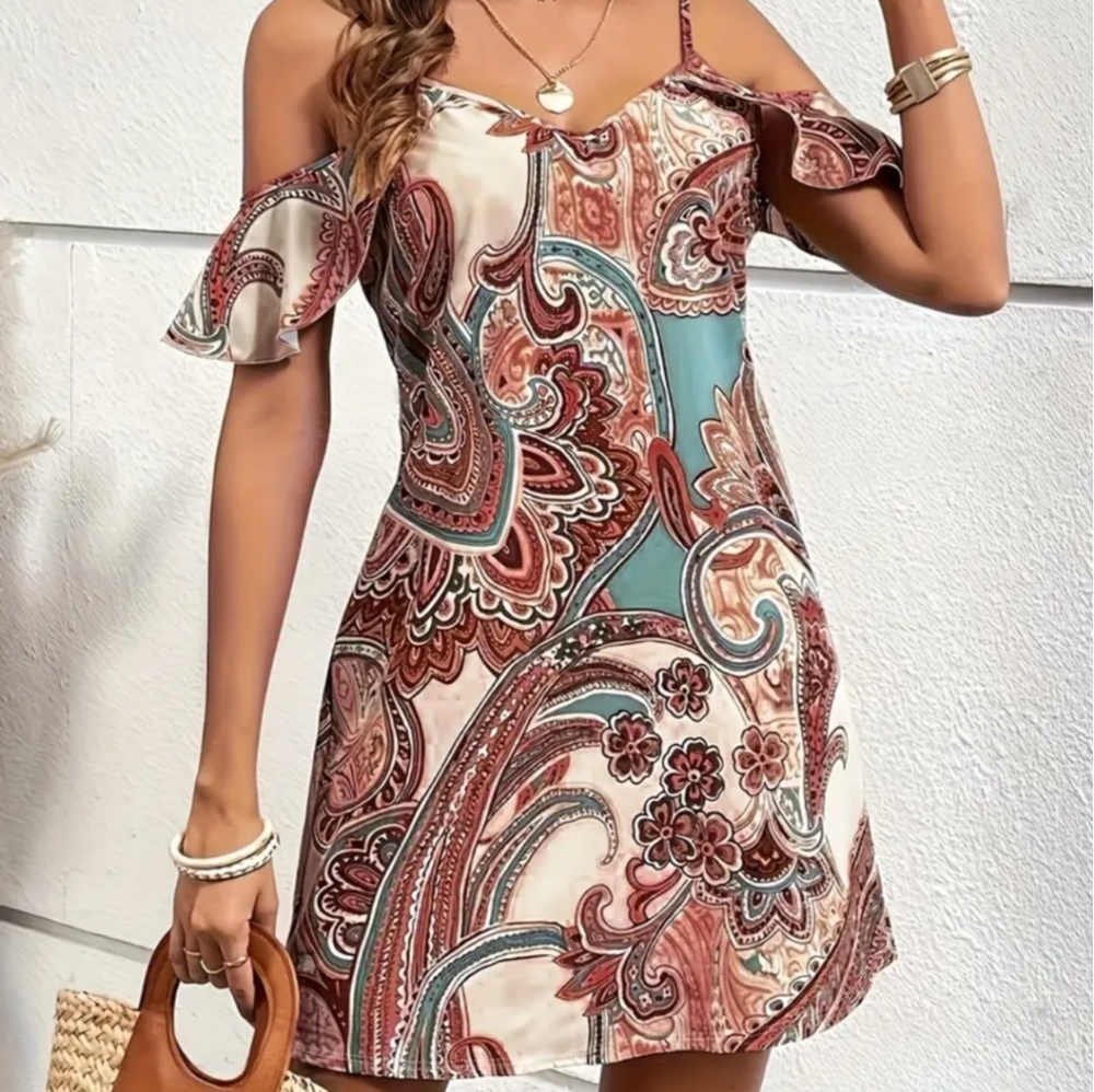 Bohemian Print Top with Ring Detail. Sz M